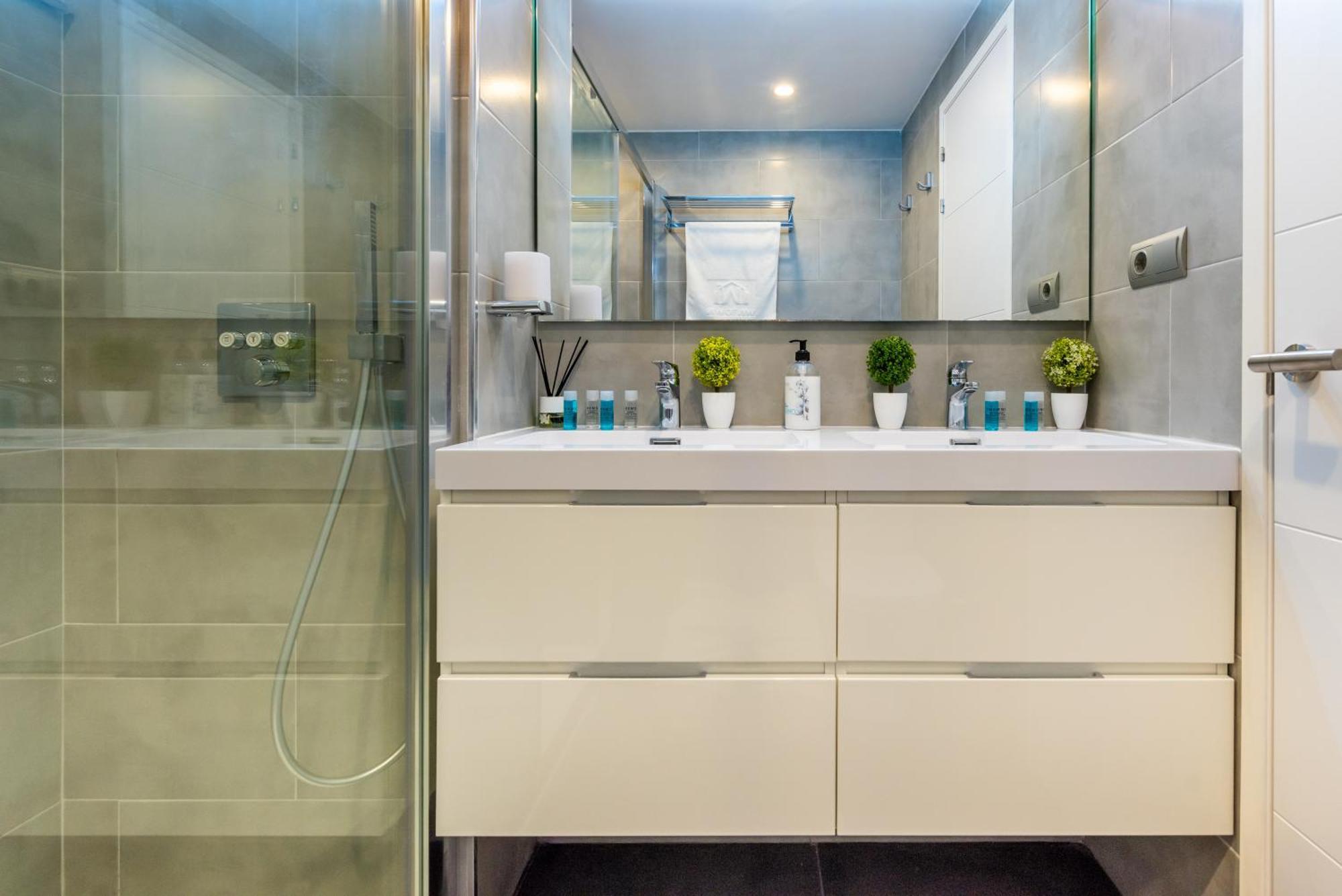 Wintowinrentals Executive Apt In Ocean House Complex Torremolinos Dış mekan fotoğraf