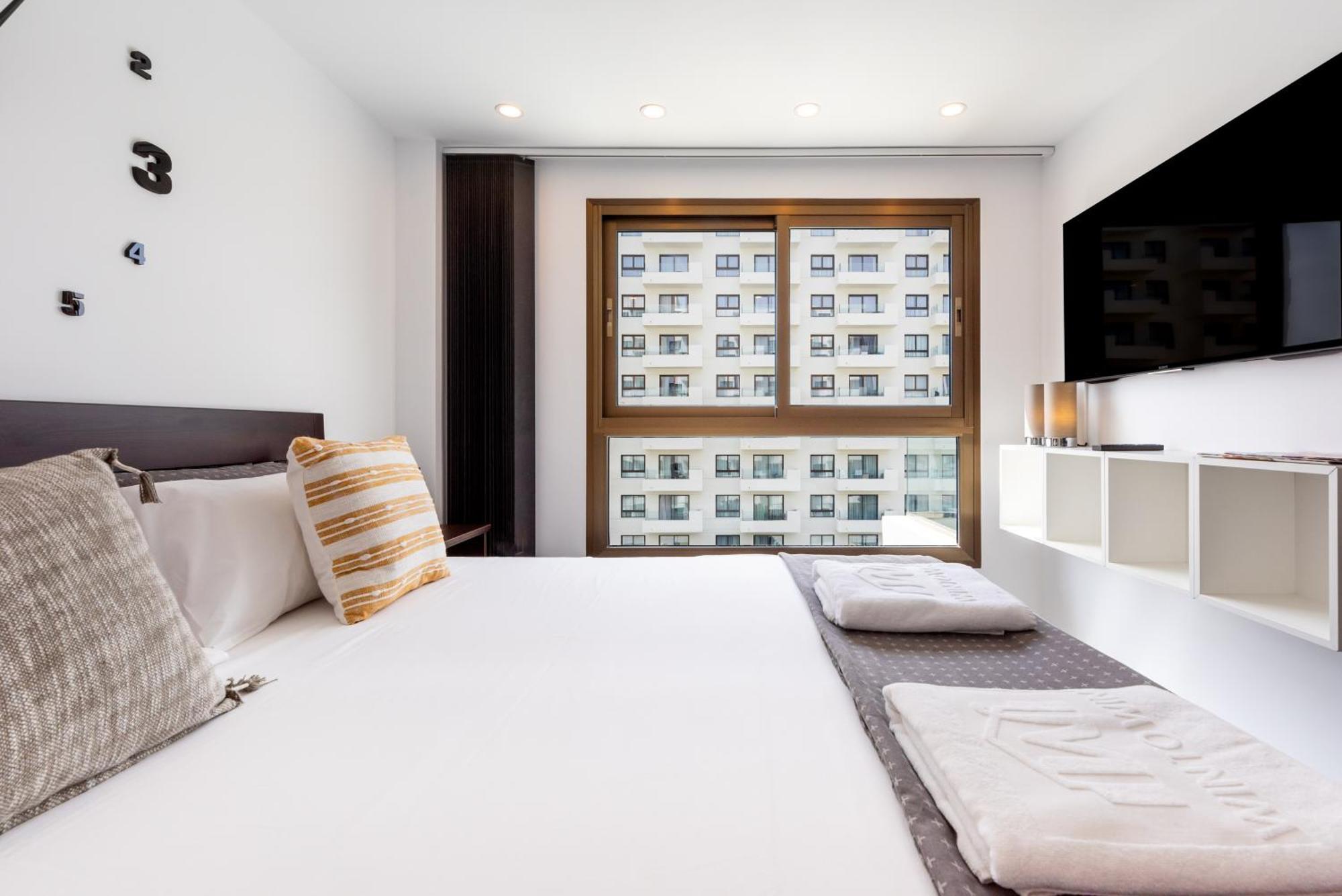 Wintowinrentals Executive Apt In Ocean House Complex Torremolinos Dış mekan fotoğraf