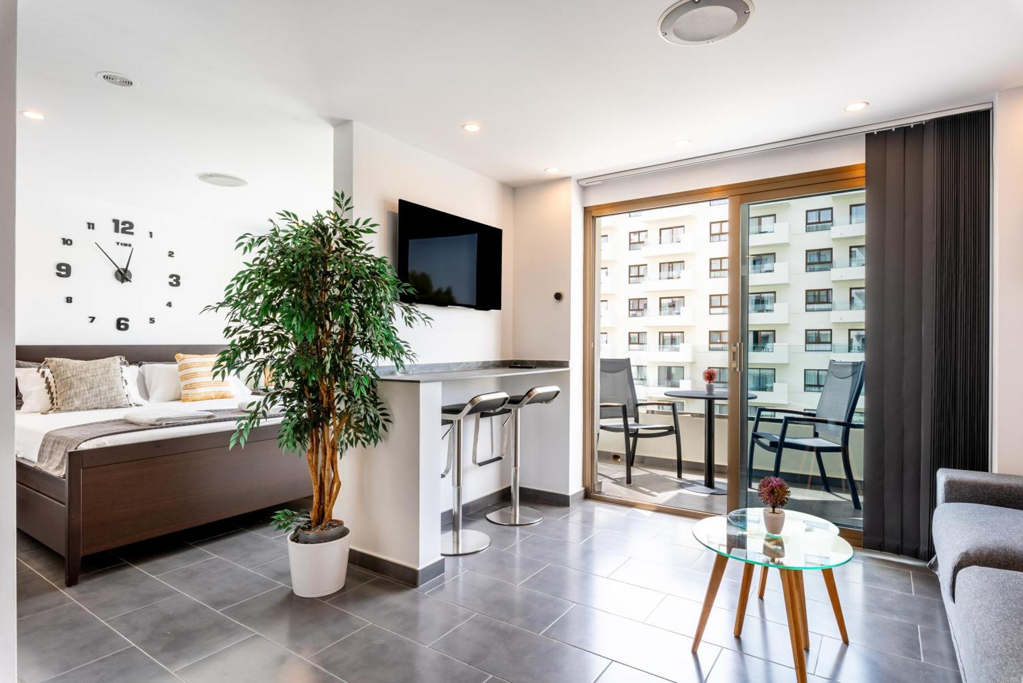 Wintowinrentals Executive Apt In Ocean House Complex Torremolinos Dış mekan fotoğraf